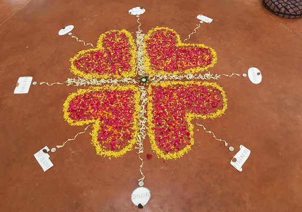retreat_decor